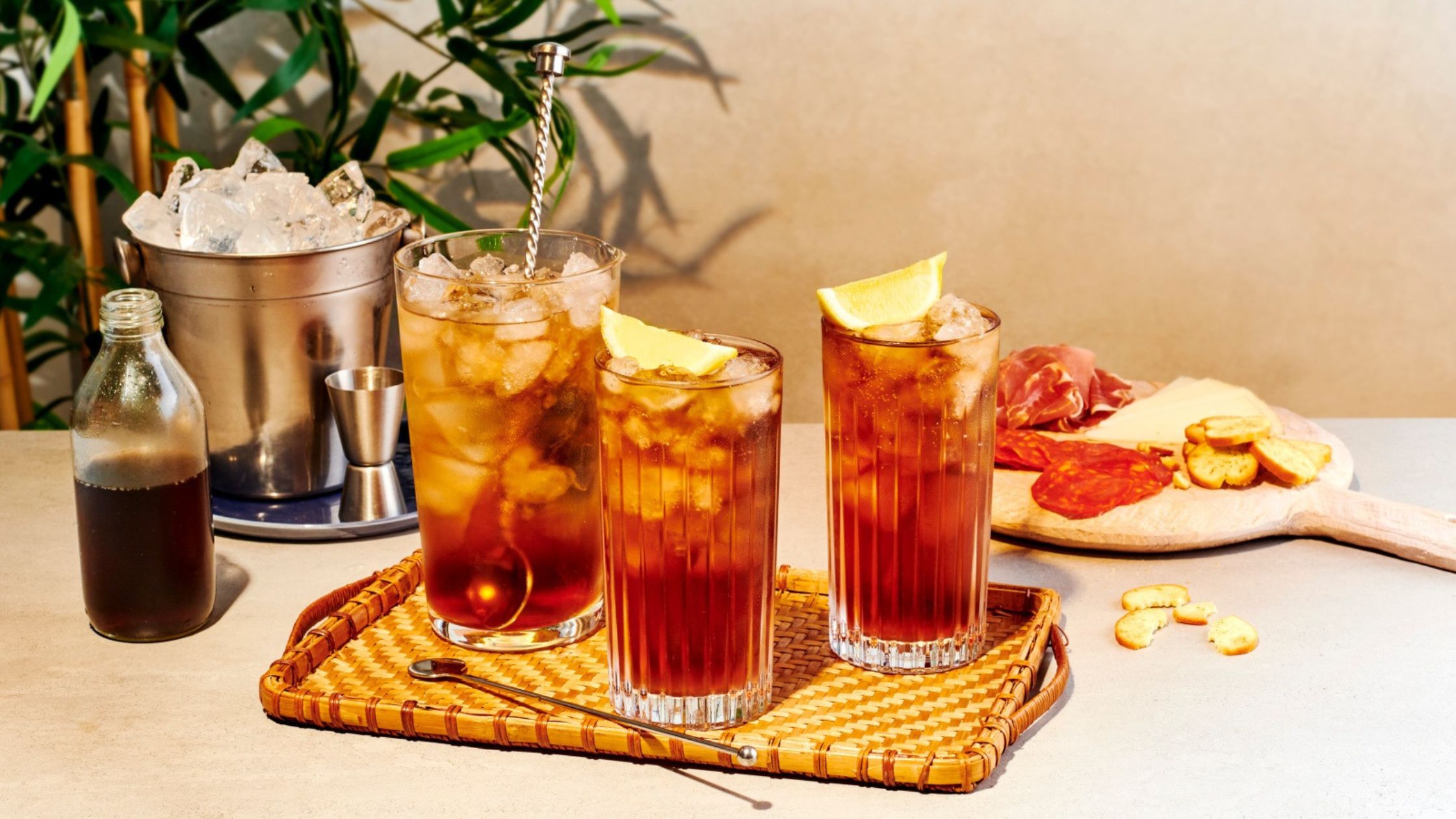 Pairing Long Island Iced Tea with Food with winewhiskyworld